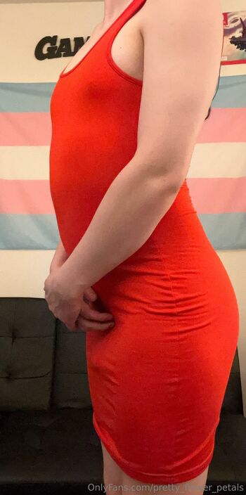 Pretty_Flower_Petal / pretty_flower_petals nude photo #26