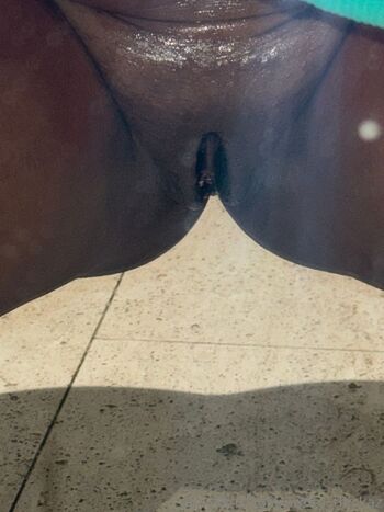 Ms Thick / pretty_thickaz nude photo #25