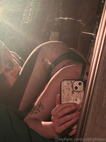 aeri / prettybbiee nude photo #9