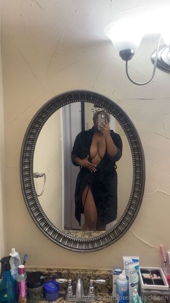 Emeral / prettyblackteen nude photo #2