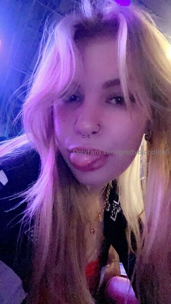That Tall Blonde / prettyblondie00 nude photo #3