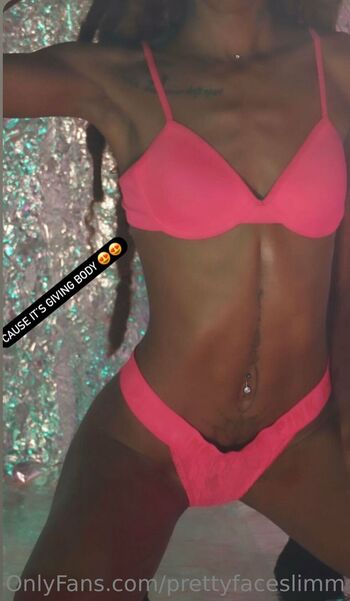 WOAH ALIZ / prettyfaceslimm nude photo #11