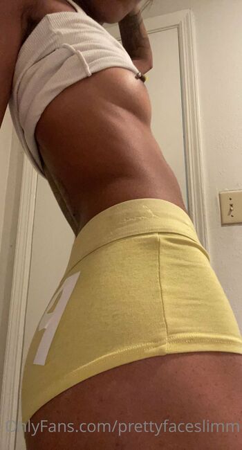 WOAH ALIZ / prettyfaceslimm nude photo #14