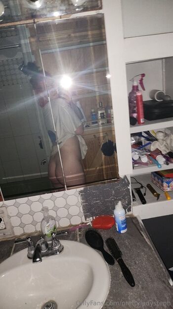 Stephanie Johnse / prettyladysteph nude photo #8