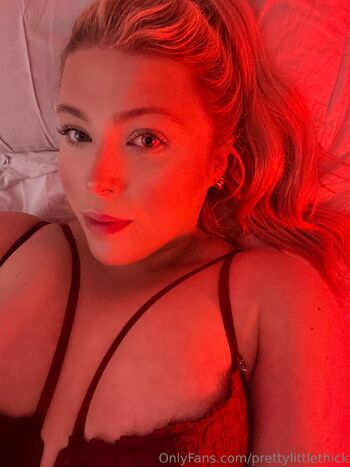 Phoebe / prettylittlethick / prettylittlethick_ nude photo #9