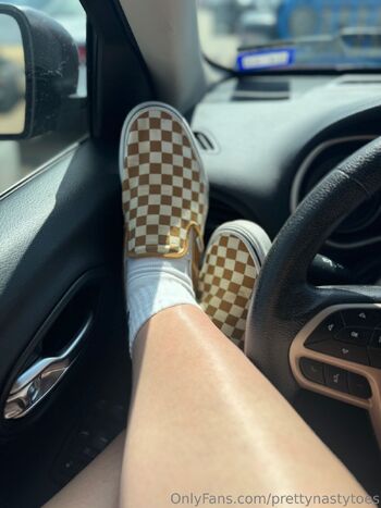 PrettyNastyToe / prettynastytoes nude photo #6