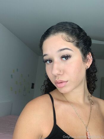 inactiv / prettypinklily nude photo #3