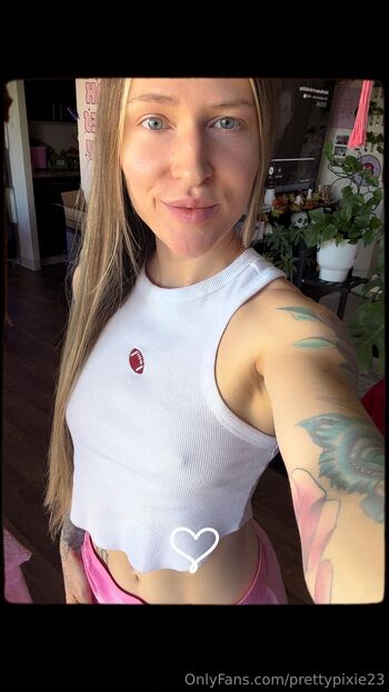 Lenachk / prettypixie23 nude photo #2