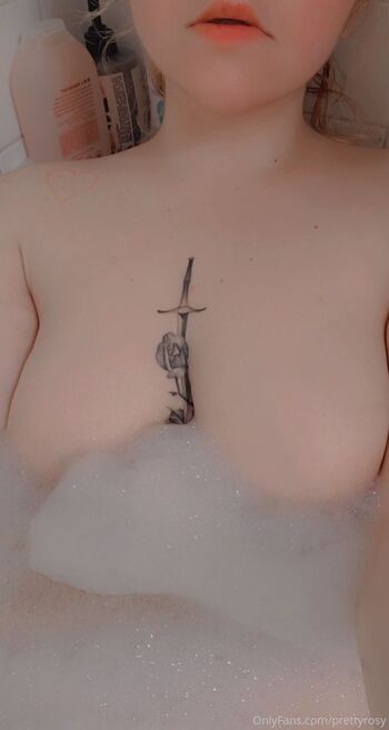 Roselin / prettyrosy nude photo #16