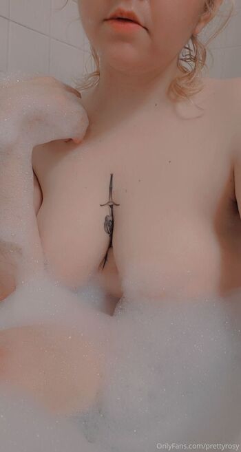 Roselin / prettyrosy nude photo #18