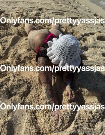 OnlyFans / prettyyassjas nude photo #24