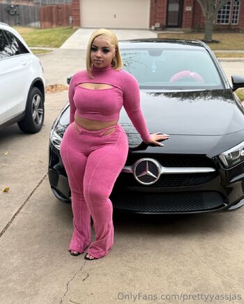 OnlyFans / prettyyassjas nude photo #27