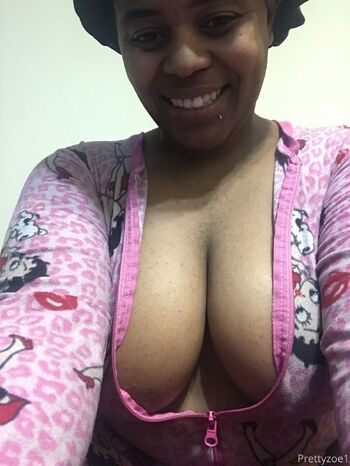 Prettyzoexxxfree / prettyzoe nude photo #13