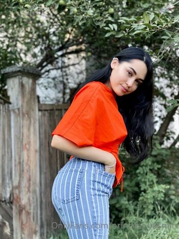 princess.yasmin nude photo #11