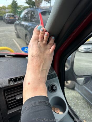 Princess Disne / princessdisneyfeet nude photo #10