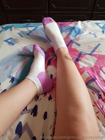 HoneySweetFee / princesshoneysfeet / autumnhoney444 / senpaishoney nude photo #2