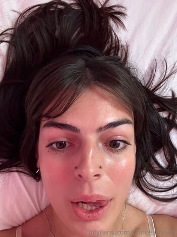 Elysi / princesslys99 / lilbabyangel999 nude photo #3