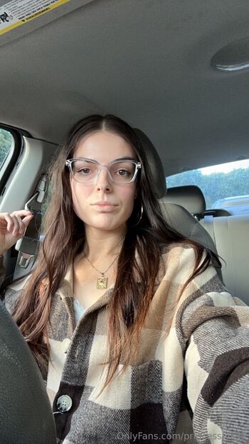 Elysi / princesslys99 / lilbabyangel999 nude photo #27