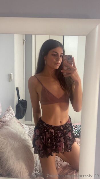 Elysi / princesslys99 / lilbabyangel999 nude photo #28