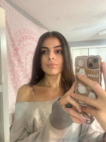 Elysi / princesslys99 / lilbabyangel999 nude photo #38