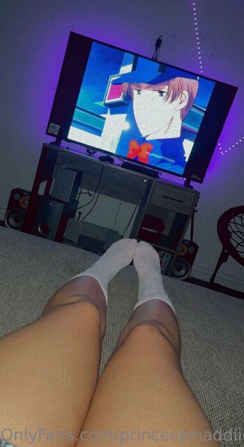 BrattyMaddy / princessmaddiie nude photo #11