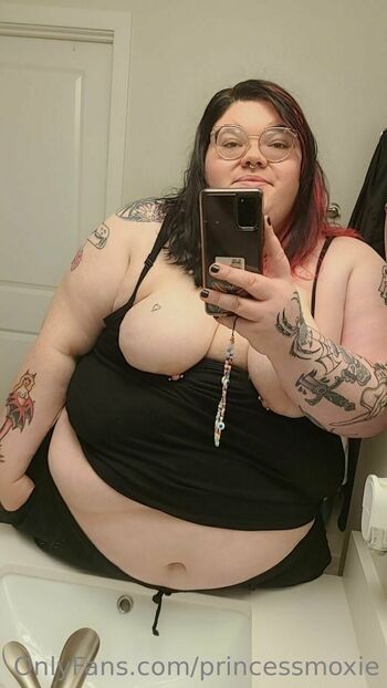 Moxi / princessmoxie nude photo #1