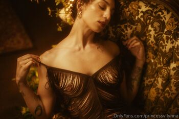 Princess V / princessvilynna nude photo #22