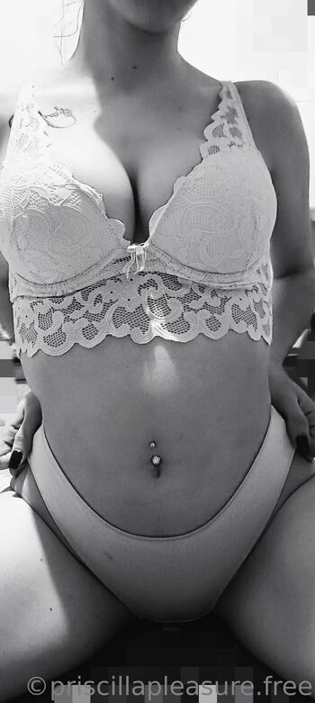 Priscilla Pleasure Fre / priscillapleasure.free nude photo #7