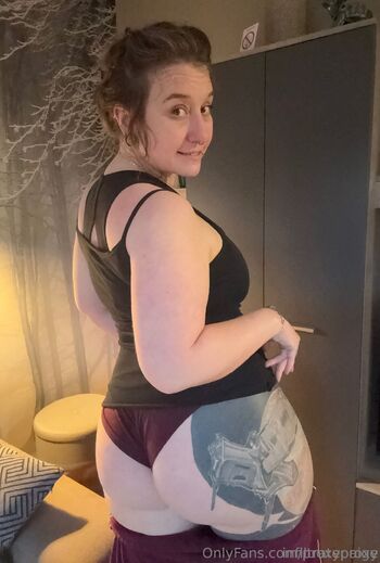 Proxy Paig / proxypaige nude photo #13