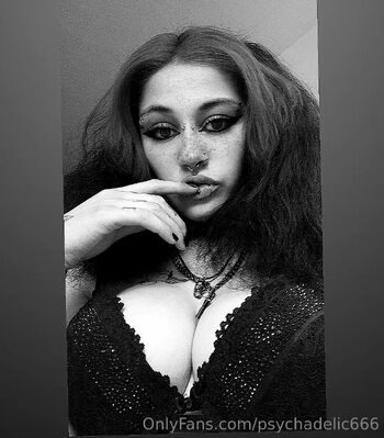 Meggi / psychadelic666 / aggressive_bad_girlvol3 / psychadelicevil nude photo #7