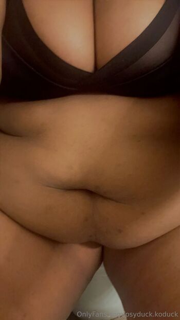 Fluffy Melon / psyduck.koduck nude photo #7