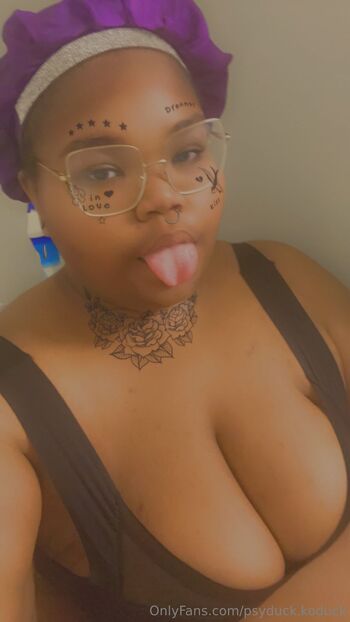 Fluffy Melon / psyduck.koduck nude photo #17