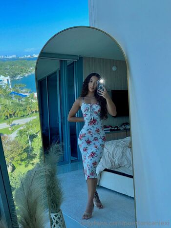 Lex / puertoricanlexi nude photo #8