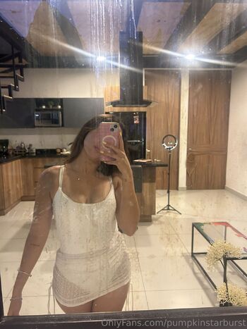 Cami / pumpkinstarburst nude photo #9
