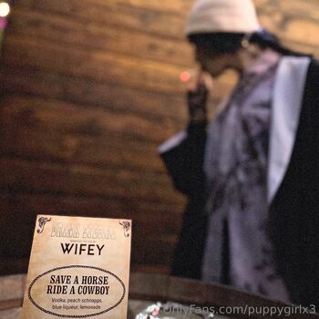 OnlyFans / puppygirlx3 nude photo #4