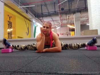 purple.cranberr / purplecranberry / lia_max.8 nude photo #1