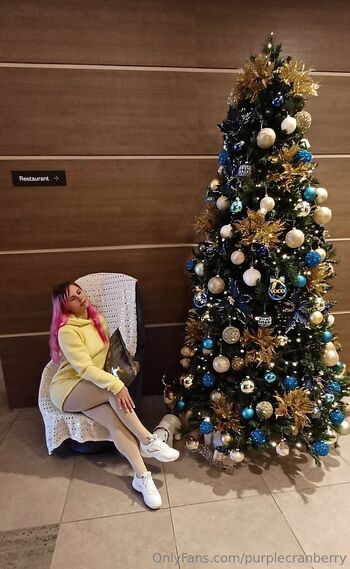 purple.cranberr / purplecranberry / lia_max.8 nude photo #14