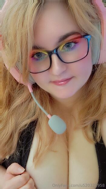 Purplefluffysnowbal / purplefluffysnowball nude photo #16