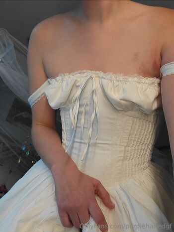 PurpleHairedG / purplehairedgf nude photo #2