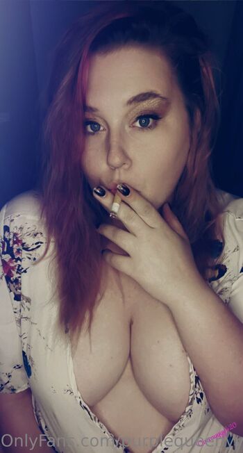 Queenyyyy42 / purplequeenyyyy nude photo #28