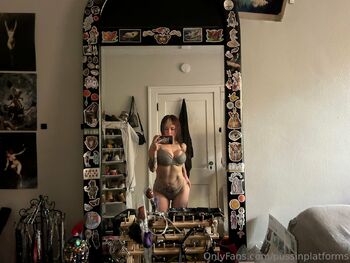 no longer activ / pussinplatforms nude photo #11