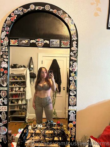 no longer activ / pussinplatforms nude photo #31