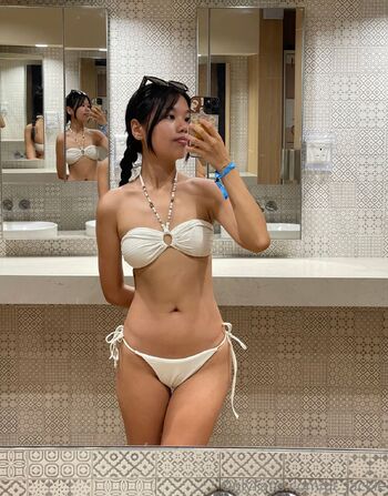 Jacki / qt_jackie nude photo #2