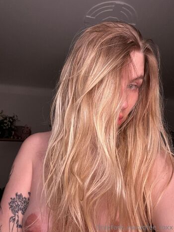 Qtee Fox / qtee_foxx nude photo #10