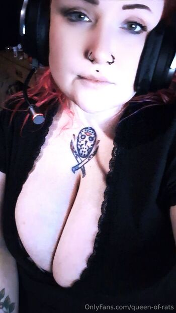 Rat quee / queen-of-rats nude photo #14