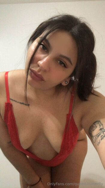 Queeni / queen.butterfly nude photo #5