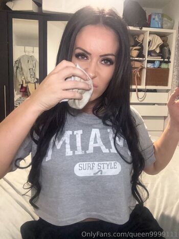 Queen / queen9999111 nude photo #15