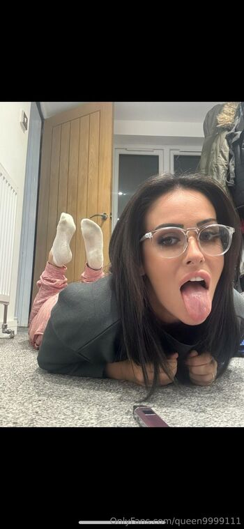 Queen / queen9999111 nude photo #20