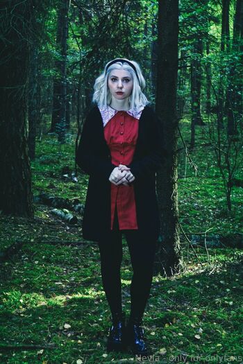 Nevi / queen_nevia / ladynevia / nevia.coser nude photo #17