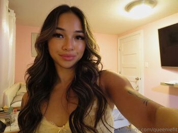 Queeni / queeniefit nude photo #34